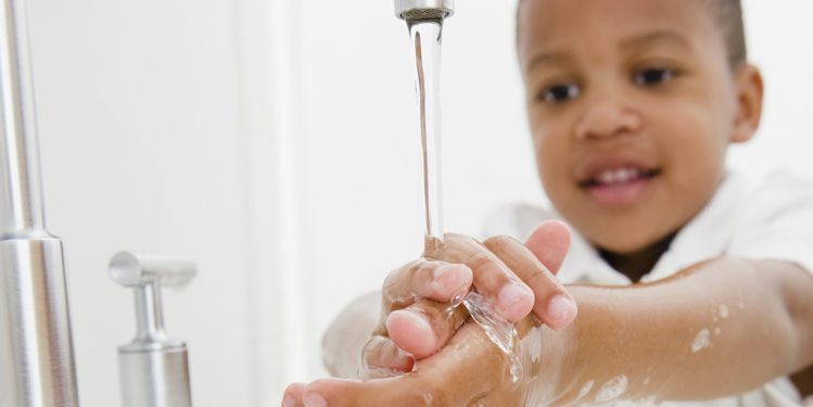 keep hands clean to prevent infection अपने हातों को साफ़ रखिये